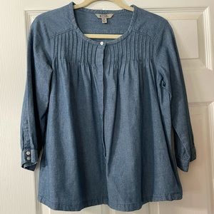 Bitten by Sarah Jessica Parker medium button front swing denim top.